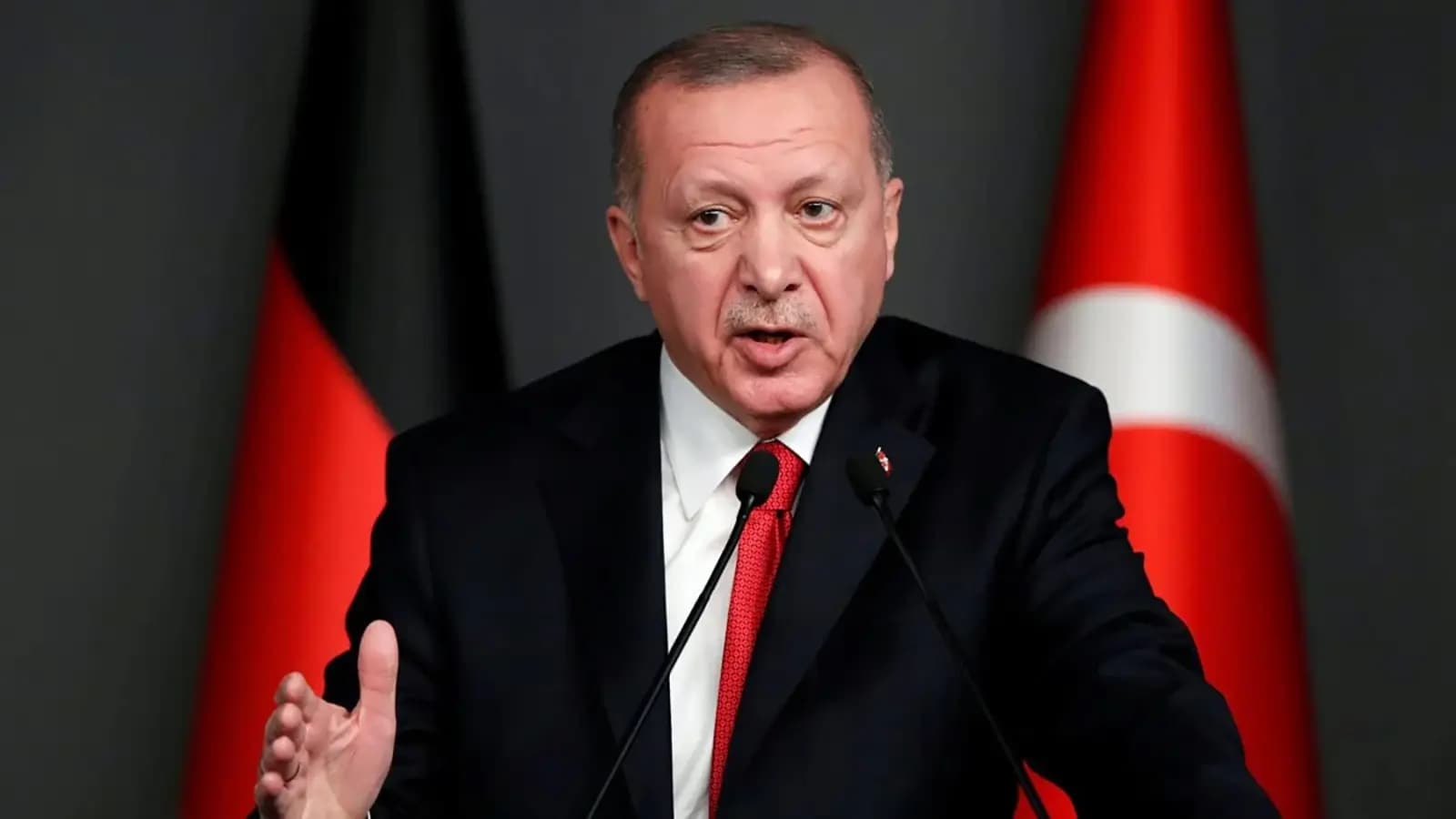 أردوغان: سنستخرجُ من "حقل صقاريا" 10 ملايين متر مكعب من الغاز يوميًا في المرحلة الأولى وسيبلغ الإجمالي 40 مليون متر مكعب يوميًا بعد افتتاح الآبار الجديدة لاحقًا