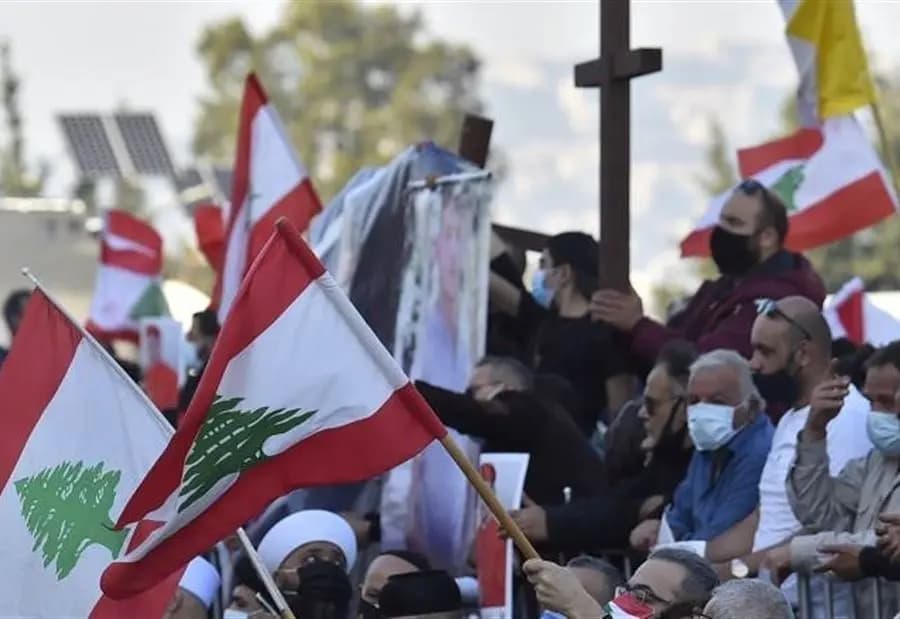 سفير لمسيحيي لبنان: تأقلموا!