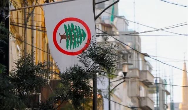 "القوّات" توزّع تغريدات فرنجية.. عبر "واتساب"!