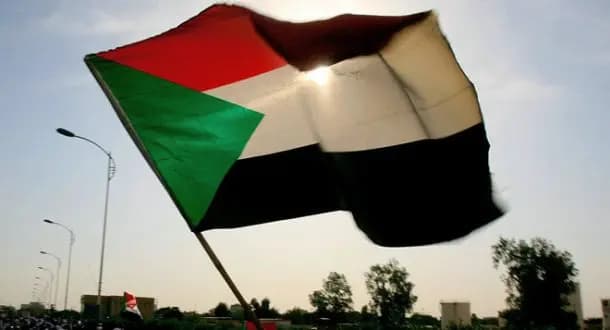 الجيش السوداني يُعلن تدمير عربات قتالية لقوات "الدعم السريع" استخدمت بهجوم على قيادة منطقة بحري العسكرية