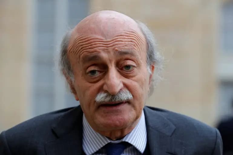 جنبلاط.. و"نغمة جديدة من دكتيلو المخابرات"!