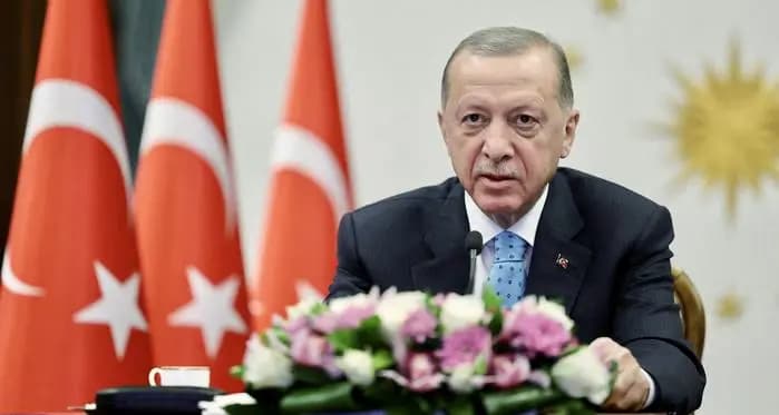 أردوغان يكشف عن اجتماعات سرّيّة عقدها منافسه في الانتخابات كليجدار أوغلو مع أحد الدول