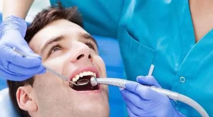 تسعيرةٌ جديدةٌ لطبّ الأسنان: قلع الضّرس بـ40 دولارًا !