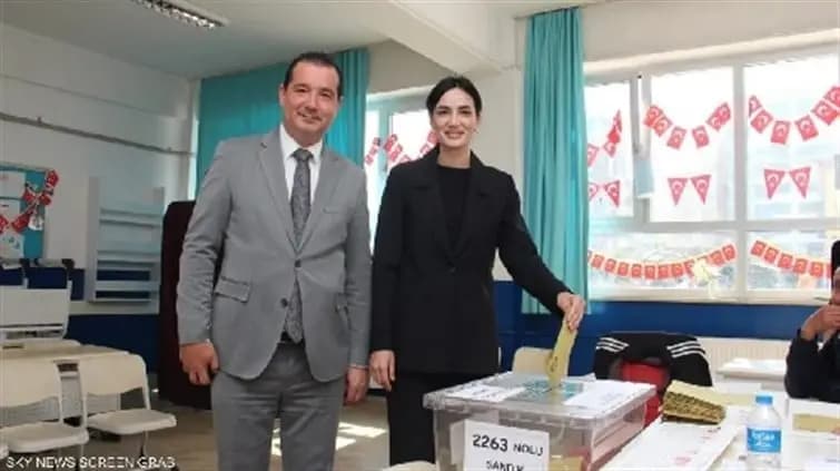 انتخابات تركيا.. ملكة جمال تفوز بمقعد في البرلمان