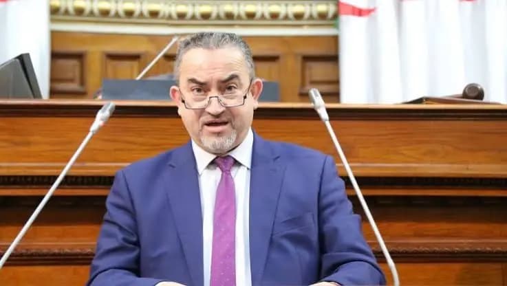 السّجنُ 10 سنوات لوزيرٍ جزائري سابق