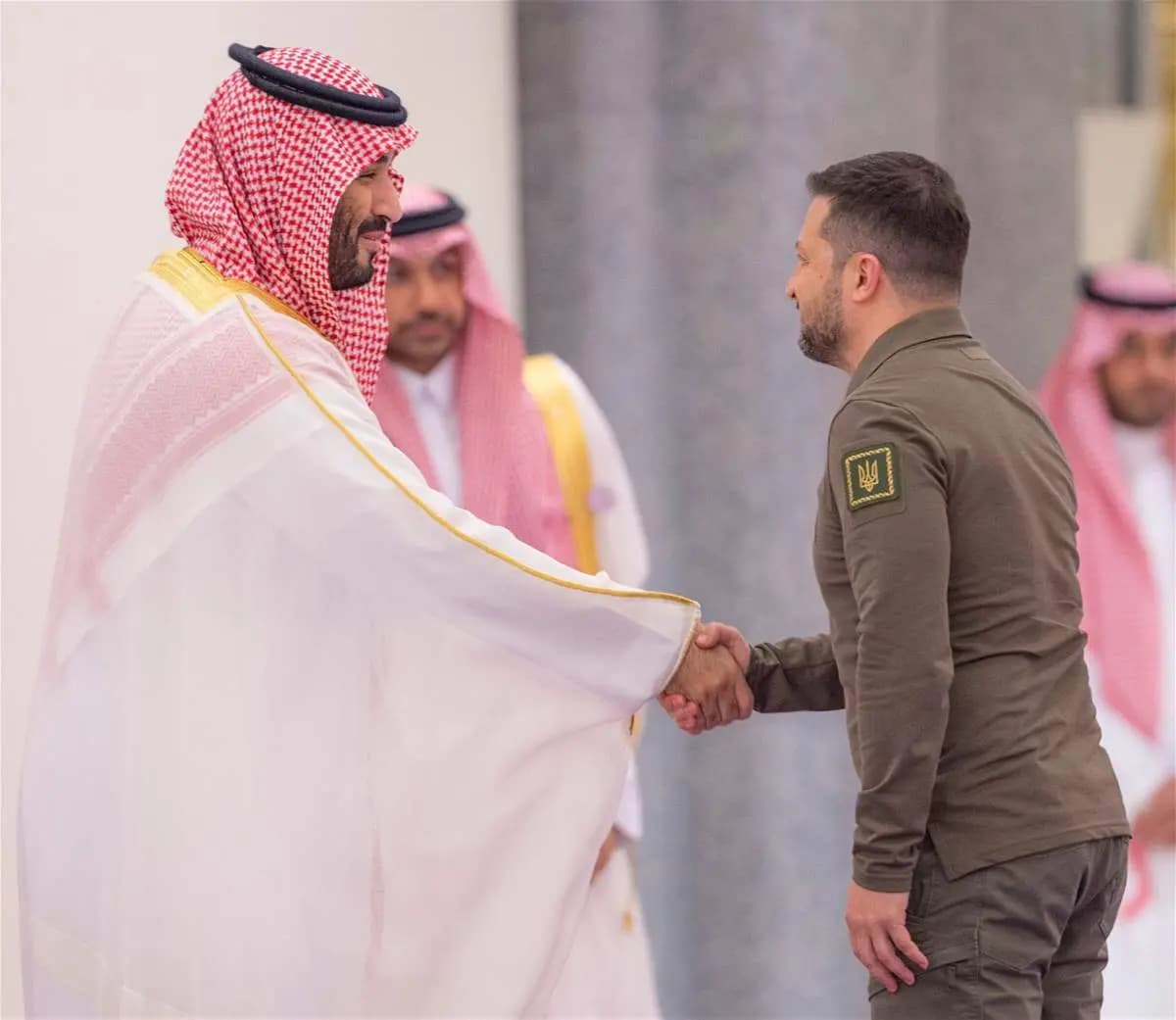 بن سلمان يستقبل زيلينسكي