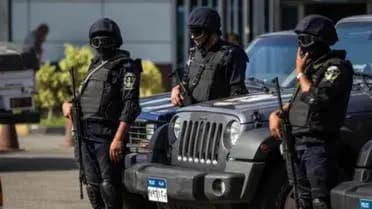 مصر... فك لغز “السيارة الغامضة” وجثث 3 أشقاء دفنوا أحياء داخل منزلهم