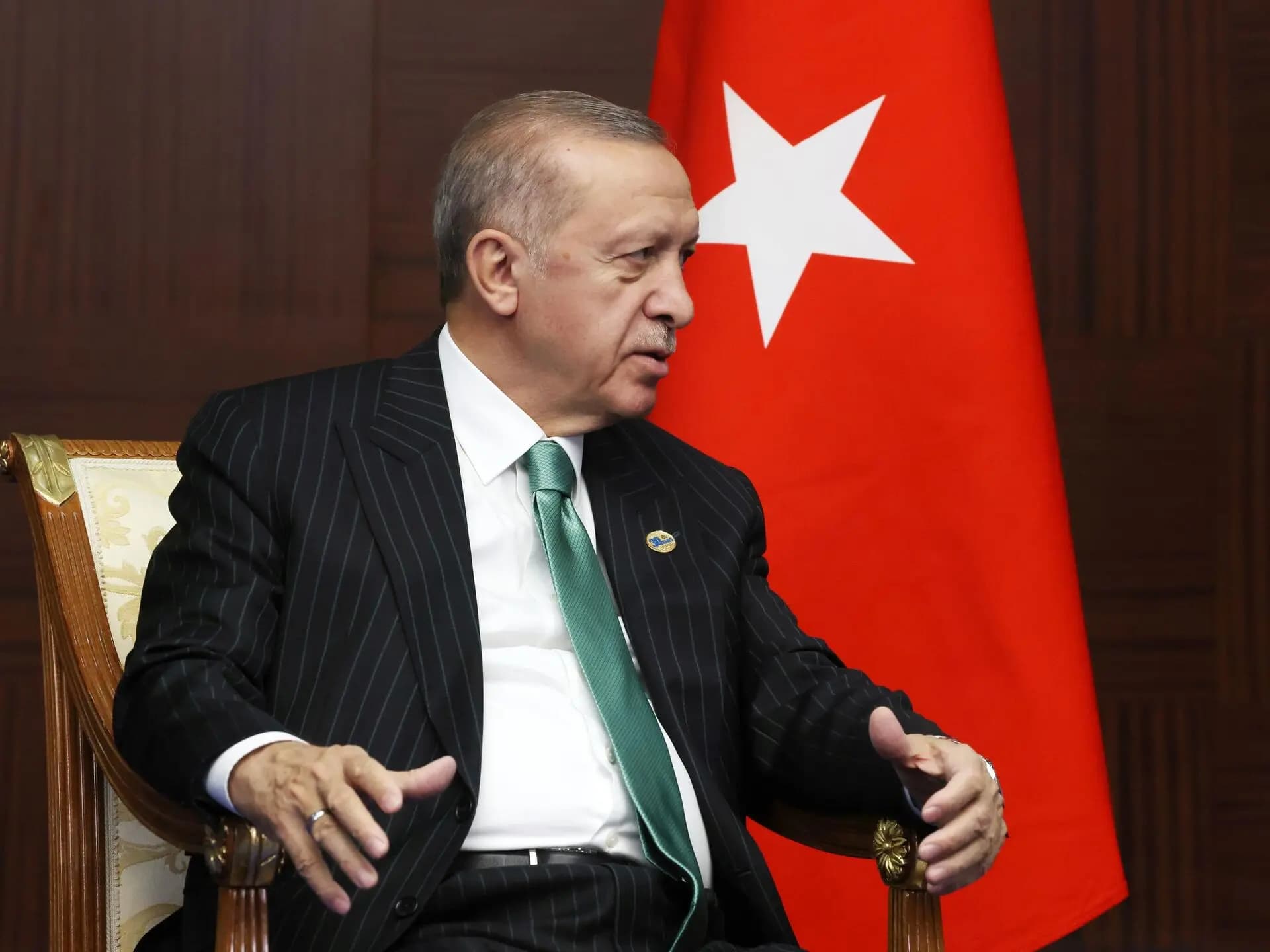 أردوغان يعول على كهرمان: مؤمن بنسبة 80٪
