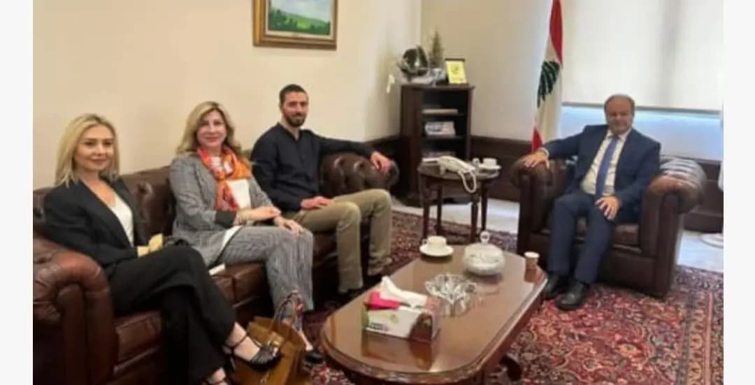 أحمد رستم يلتقي نقيب المحامين!