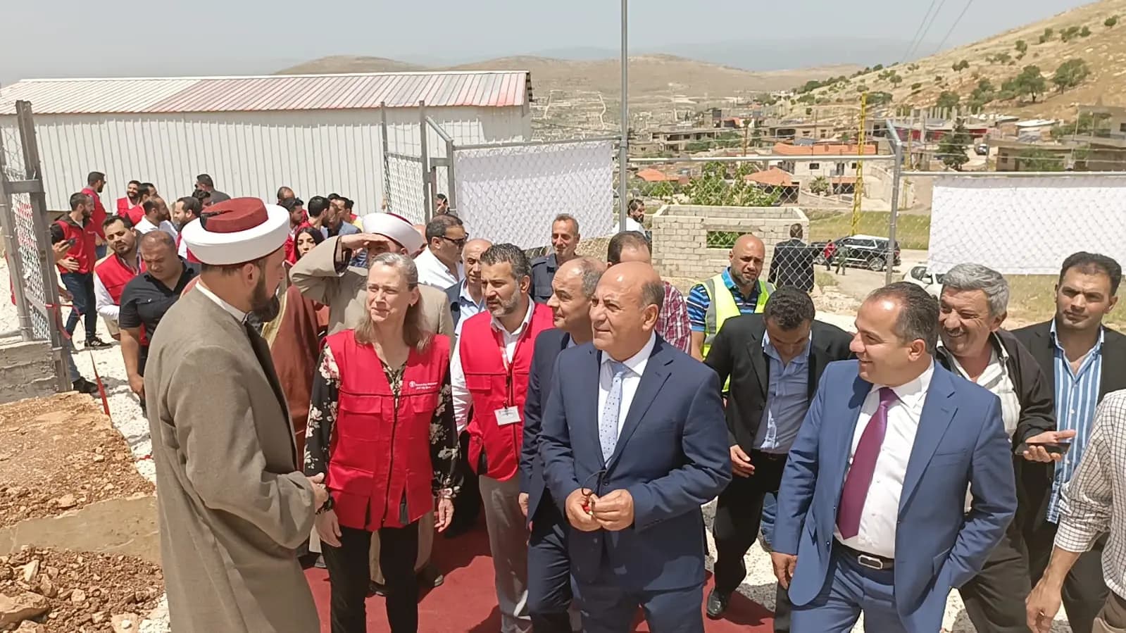 مياه البقاع افتتحت منظومة الطاقة الشمسية لبئر الصويري