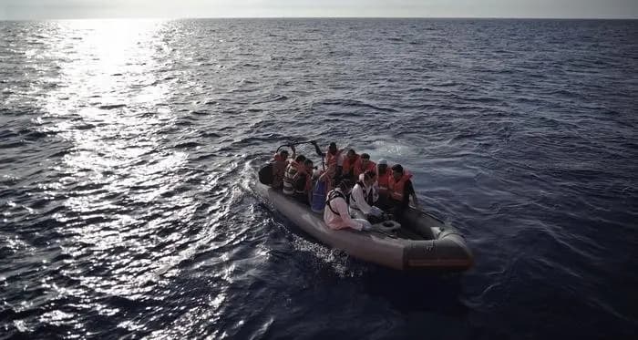 ثلاثة مهاجرين يلقون حتفهم قبالة جزيرة يونانية