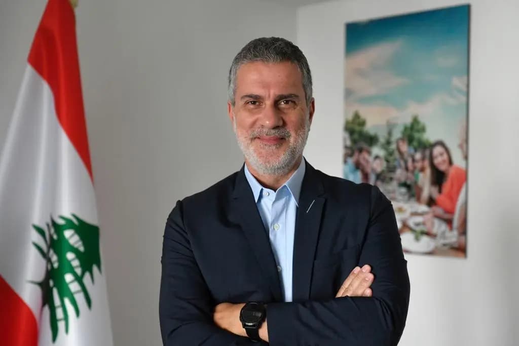 نصار لوزير الصناعة: " لقد عرف الحبيب مقامه فتدلل.."!