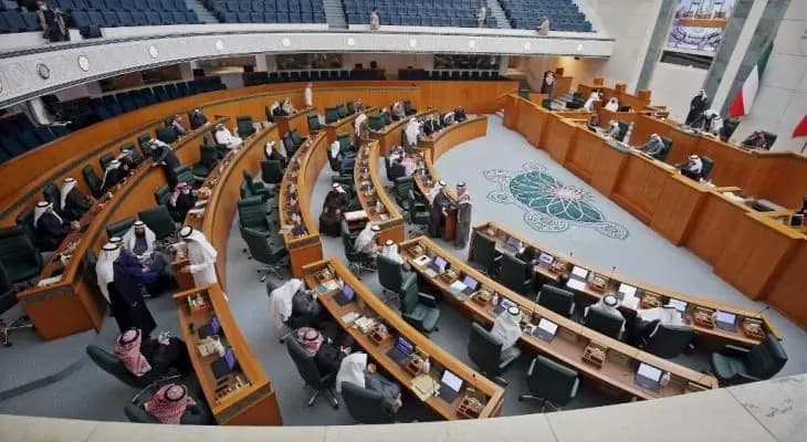 المعارضة الكويتية تفوز بغالبية المقاعد