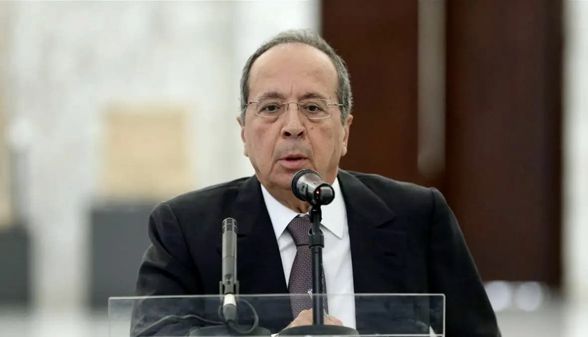 السيّد يسخر من أزعور!