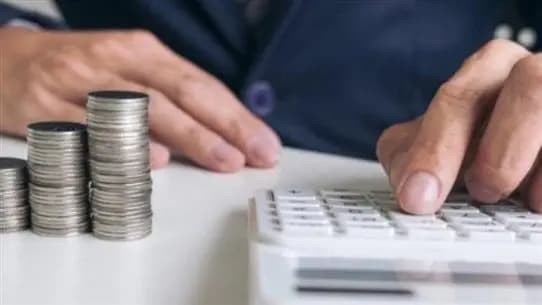 تعديلات “الكابيتال كونترول” لمنع “سقوط” مطرقة البرلمان على رأس الاقتصاد
