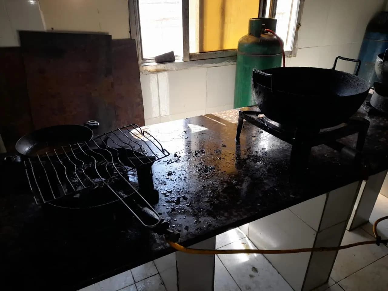 محضر ضبط بحقّ فندق في الجنوب