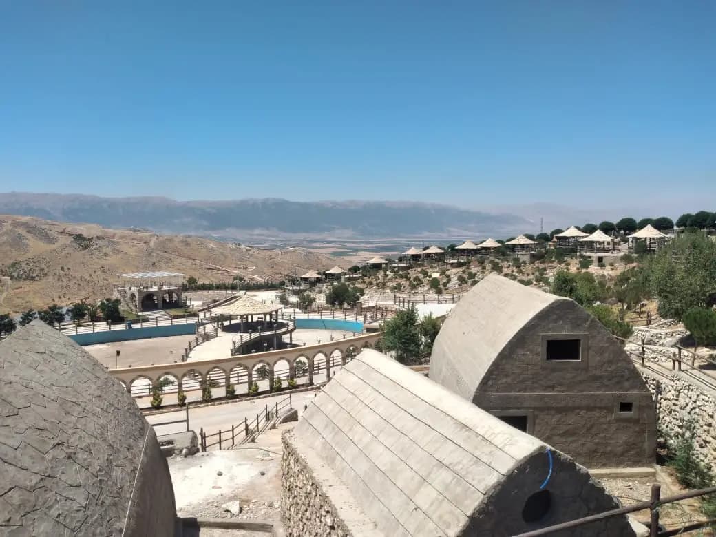 قلعةُ عيسى واكد الأثريّة في كامد اللّوز : فُسحةُ جمال تستنطقُ التّاريخ