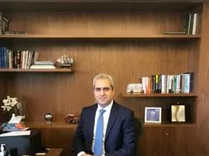 يقظان يحسِمُ قراره في موضوع الاستقالة