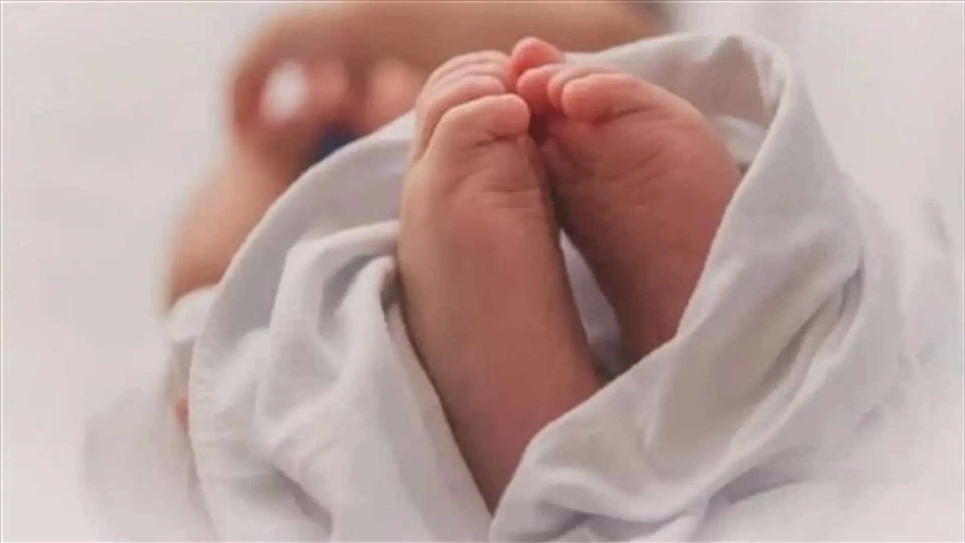 في باريس.. العثور على طفلة مقطّعة داخل حقيبة ظهر