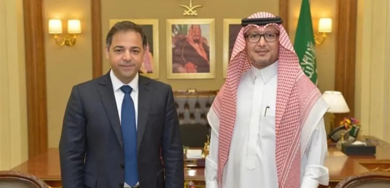 بخاري يستقبل "منصوري"