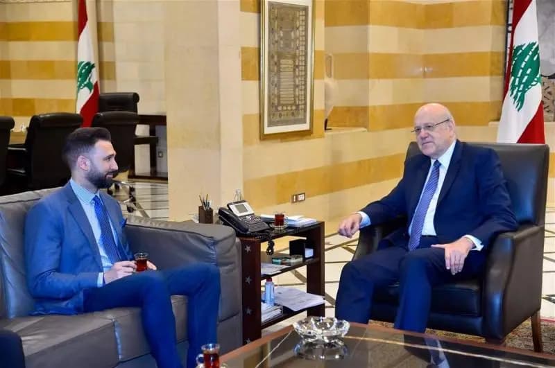 خلوة بين جنبلاط وميقاتي.. وهذا ما جرى بحثه