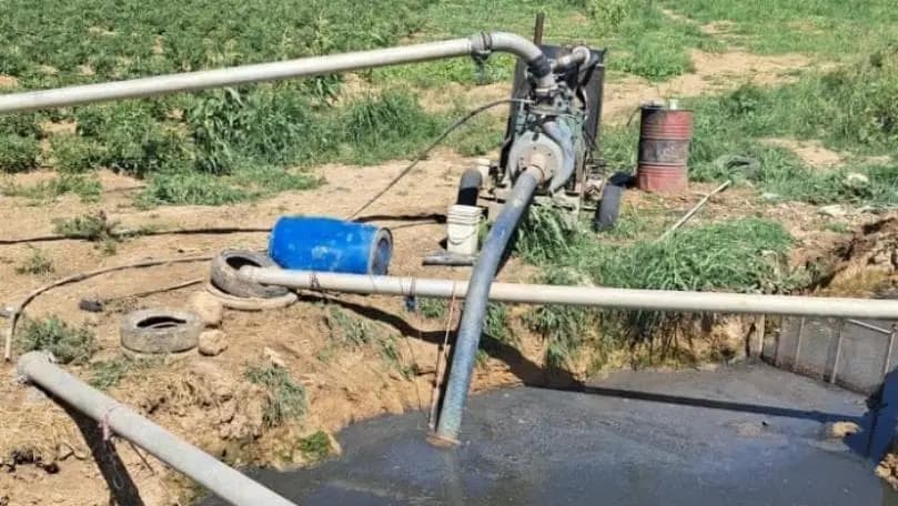 يروي مزروعاته بمياه “مبتذلة” في هذه المنطقة البقاعية