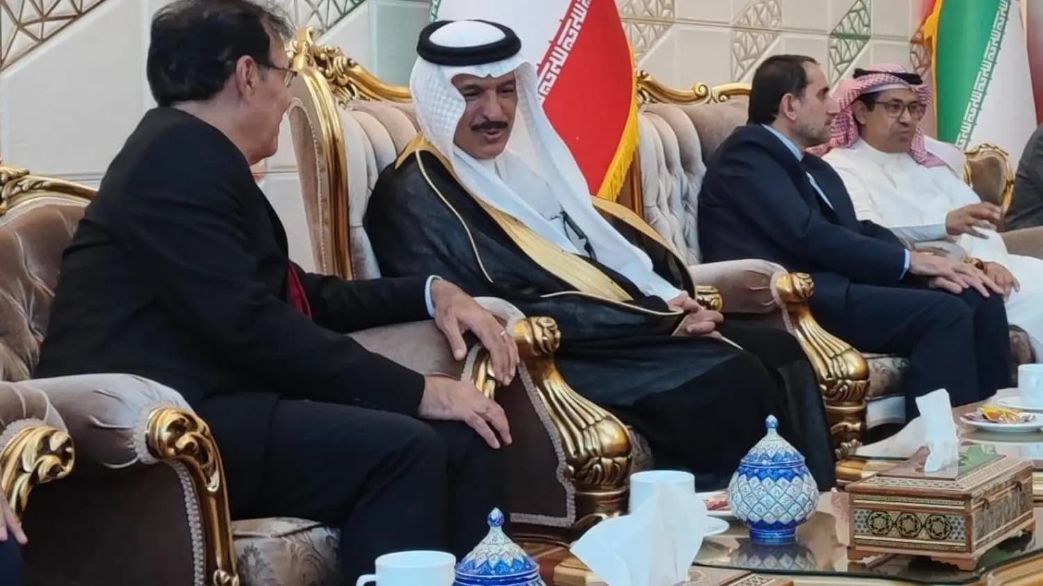 السفير السعودي يصل طهران لمباشرة مهامه