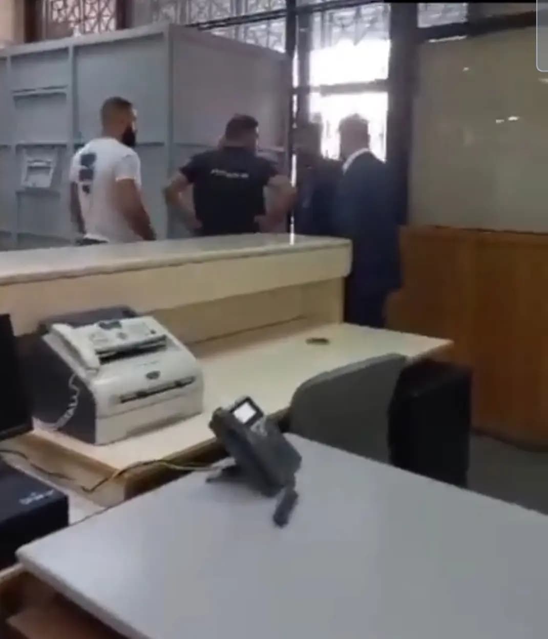 ماذا جرى في بنك البحر المتوسط في جب جنين قبل قليل؟