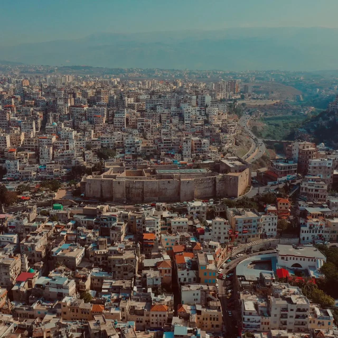 مدير شركة يتعرّض للسرقة في طرابلس..
