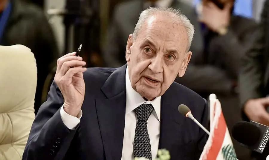 بعد تعطيلِ مبادرةِ برّي: استسلامٌ للخارجِ.. والداخلُ كومبارس!