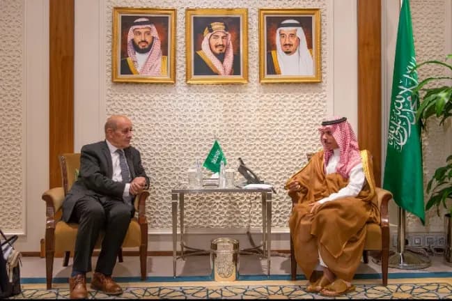 الملف اللبناني بين لودريان وبن فرحان