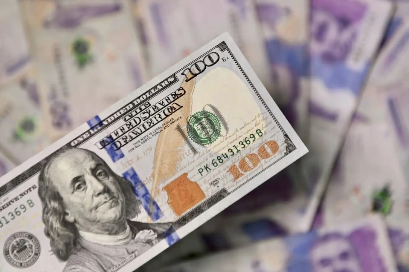 افتتاحية دولار السوق السوداء صباحًا