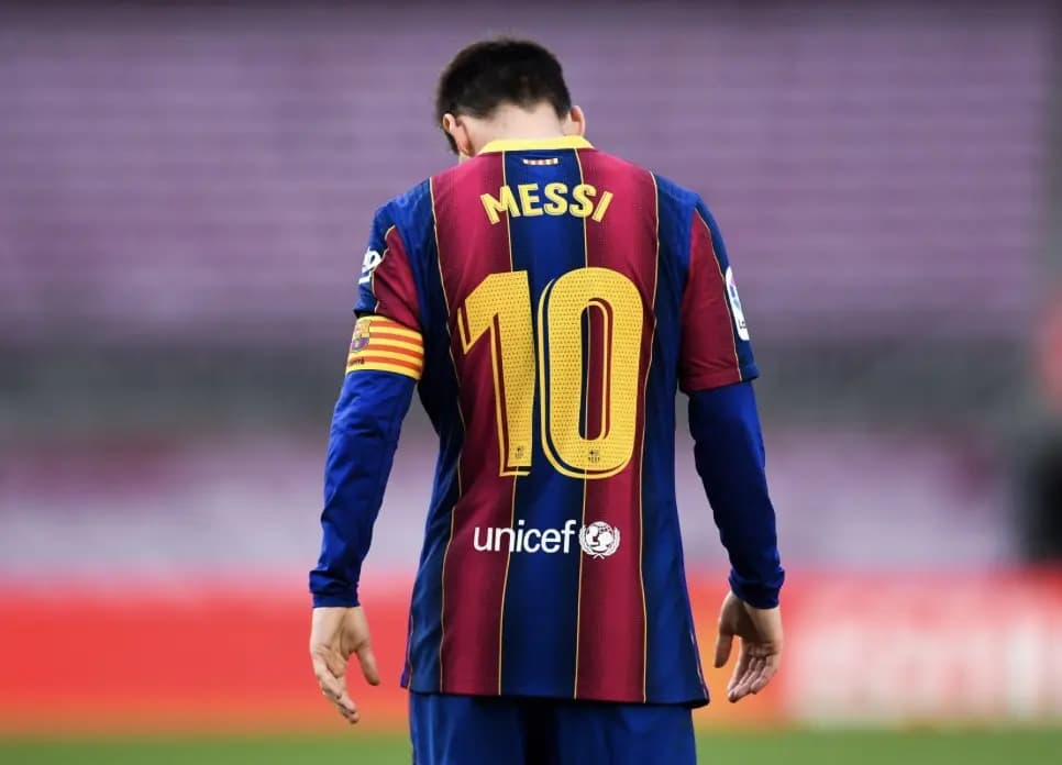 هل سيعود ميسي إلى برشلونة؟