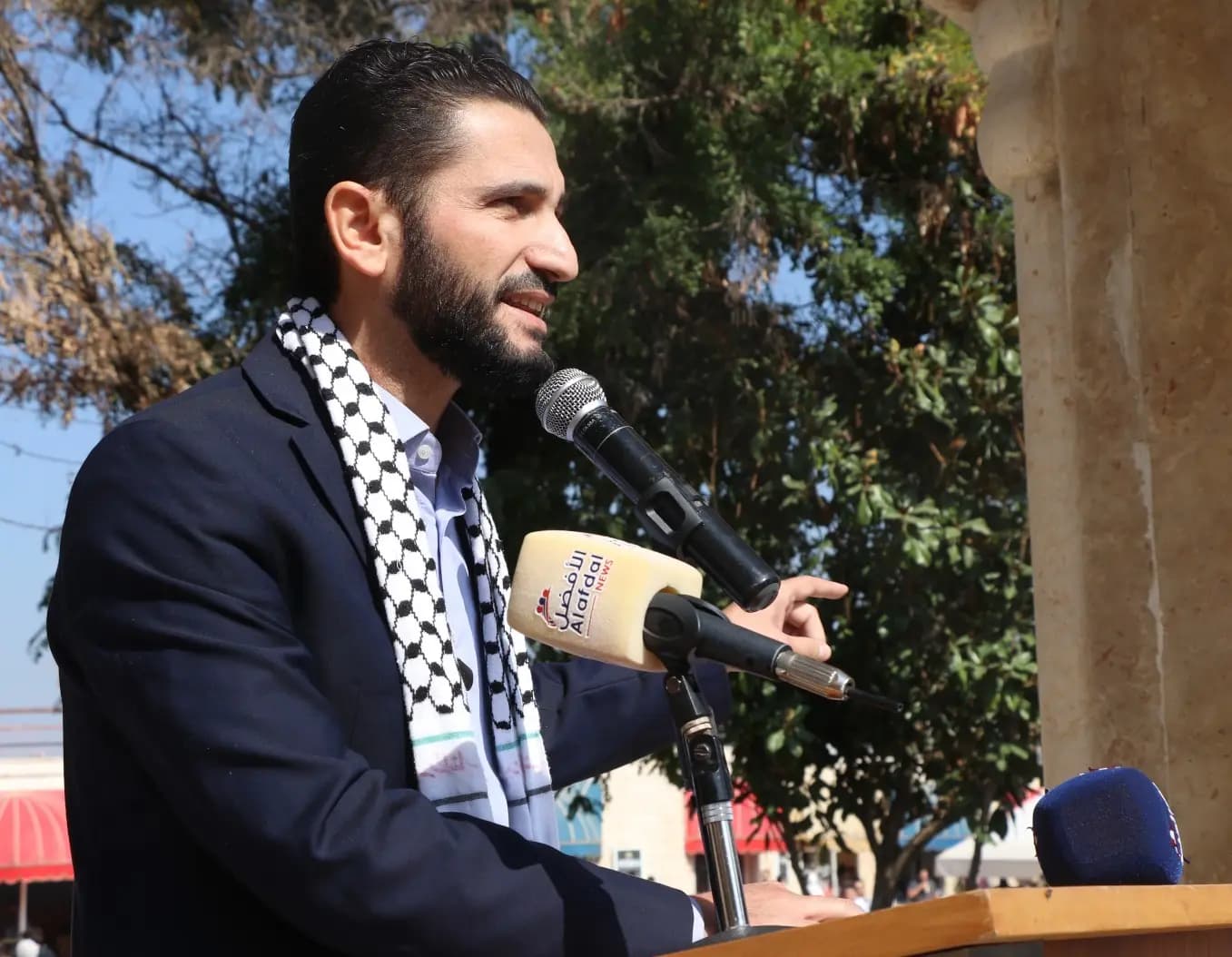 وقفةٌ تضامنية في اللبنانيَّة الدوليَّة.. الغزاوي: رسالة مراد أن تتوحّدوا تحت العلمين الفلسطيني واللبنانيّ