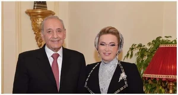 بري وعقيلته يوقعان على رفع السرية المصرفية عن حساباتهما في الداخل والخارج
