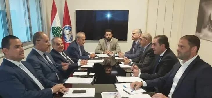 اللقاء الديمقراطي: نستغرب المباحثات الجانبية للتأليف قبل التكليف والظروف لا تحتمل التأخير
