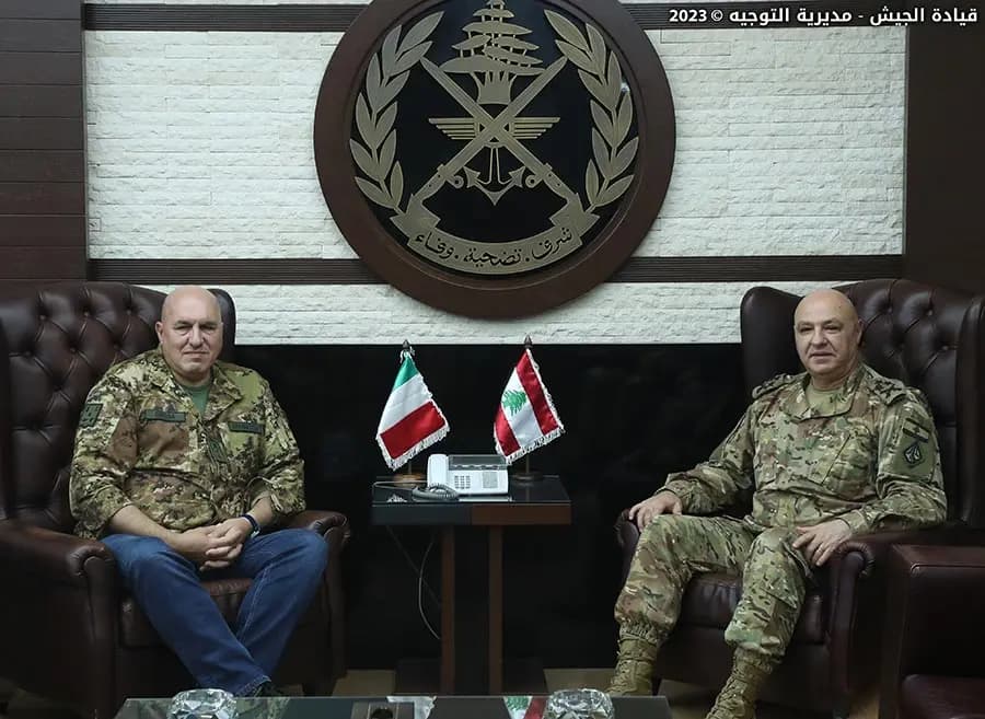 قائد الجيش يستقبل وزير الدفاع الإيطالي