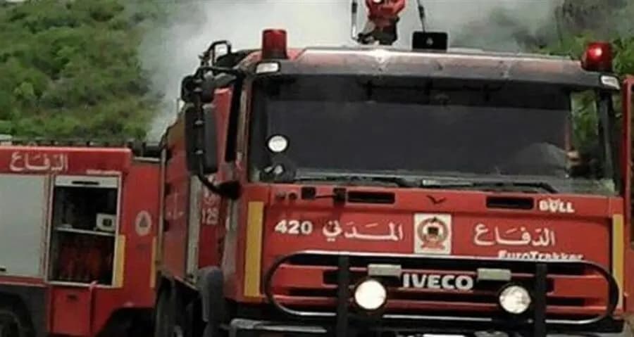 حريق هائل في مبنى دار الفتوى في عائشة بكار