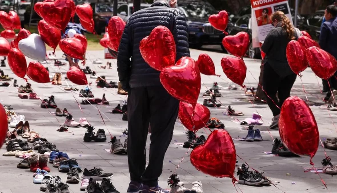 "تحرّكوا وساعدونا"…أهالي رهائن العدو يناشدون حكومتهم