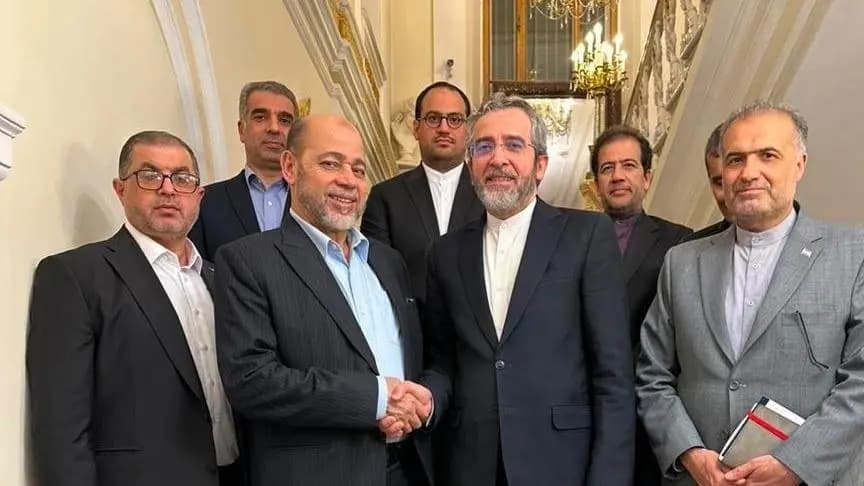 حماس في موسكو للبحث بالمستجدات .. مع من كان اللقاء؟