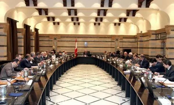 ميقاتي من مجلس الوزراء: قرارُ الحربِ بيدِ "إسرائيل"