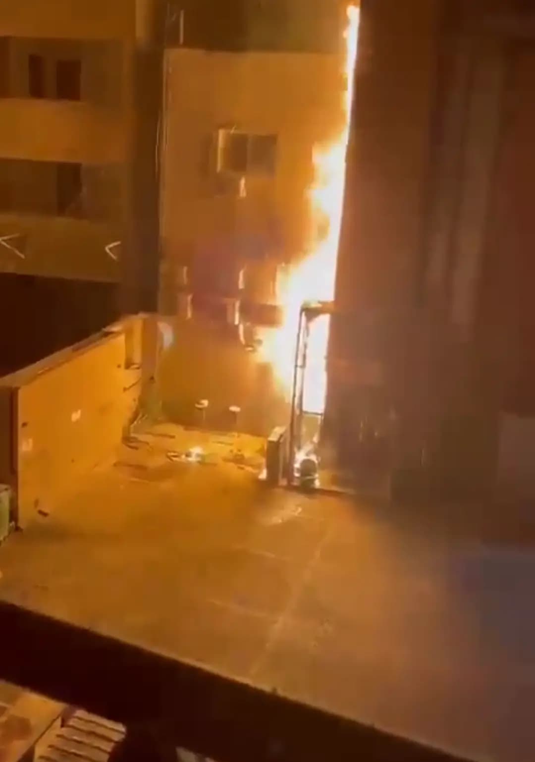 بالصُّورة- انفجارُ قوارير أوكسيجين في الحمرا