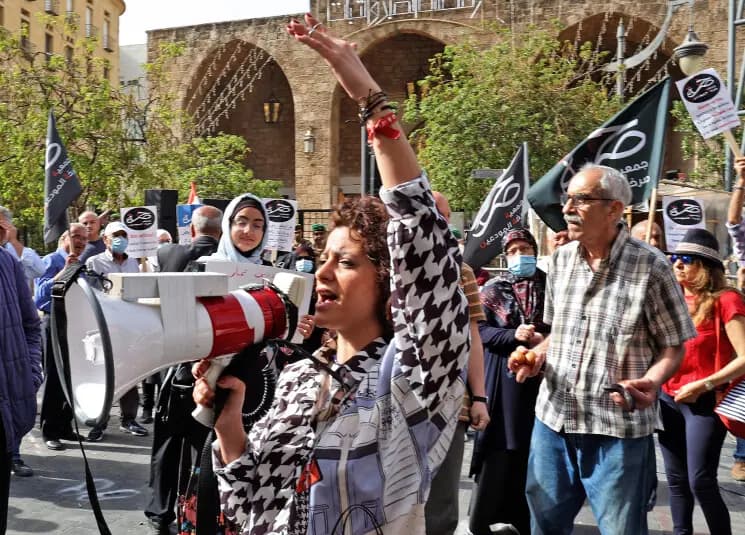 إفقار الناس: طريقة جديدة لمحاربة الفساد