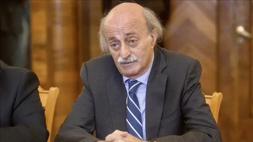 "ليس كموقف الزعماء الزائفين"… جنبلاط يثني على موقف "شجاع"