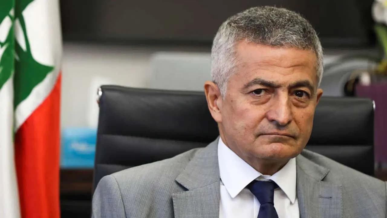 طلب من وزير المال للشؤون العقارية
