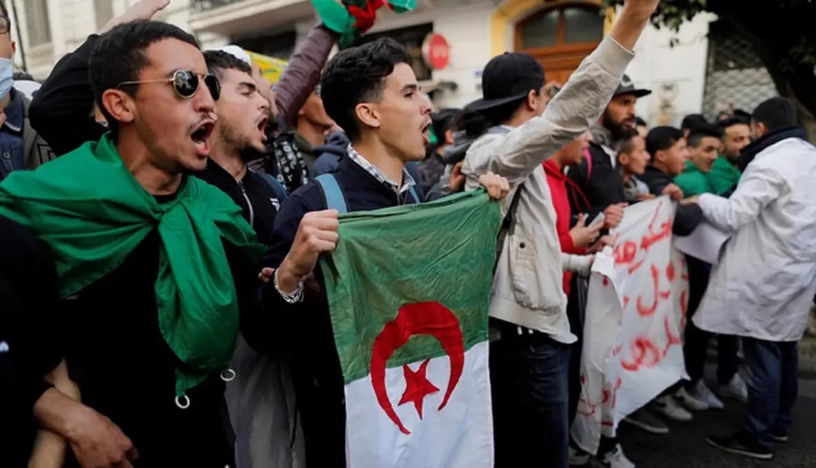الجزائر... القضاء على البطالة أم توزيع الأموال لضمان البقاء في الحكم؟