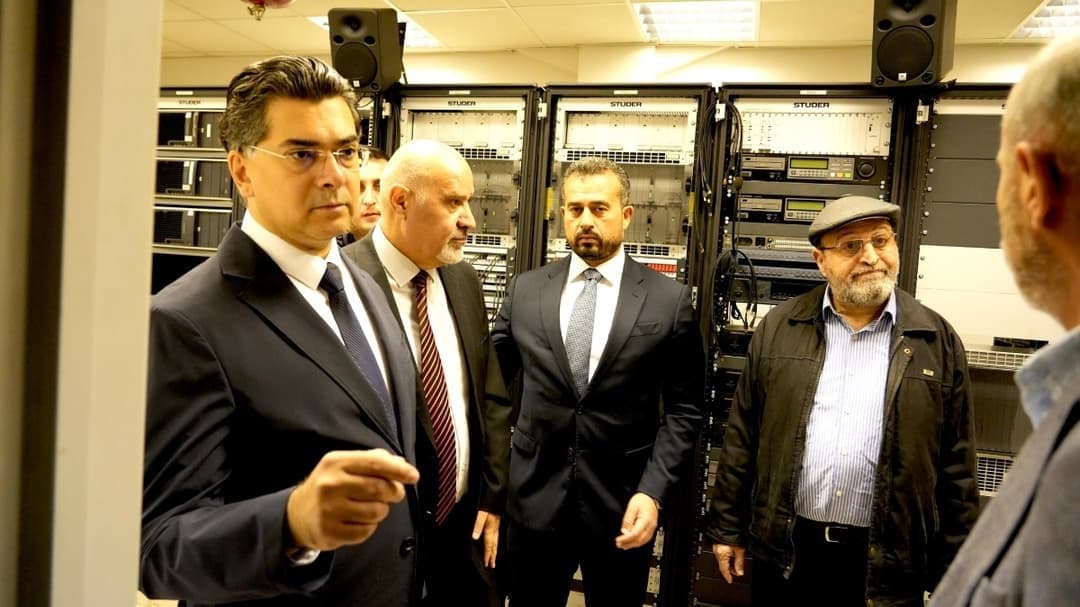 مرقص يزور أرشيف "إذاعة لبنان" متفقدًا.. ووعد برقمنته كاملاً