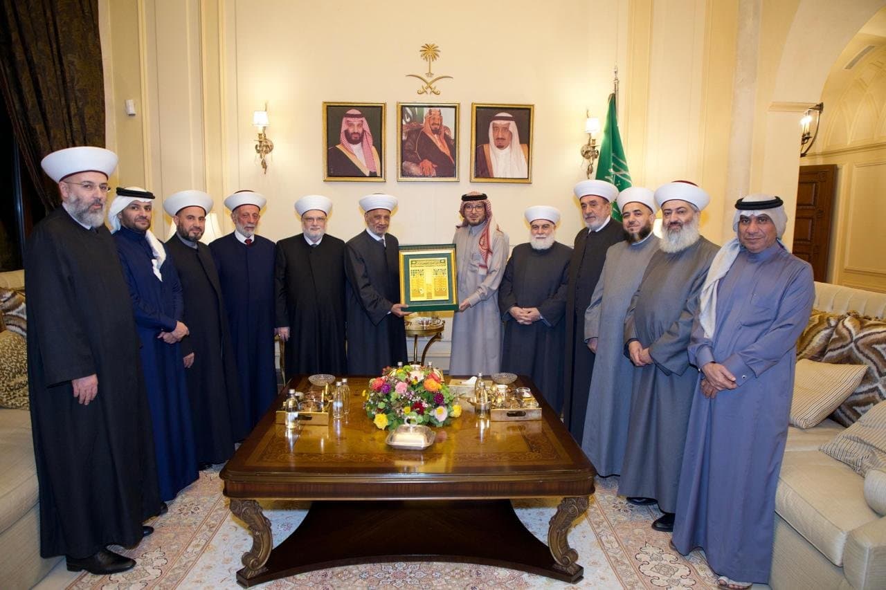 "بمشاركة شخصيات بارزة".. بخاري يقيم إفطاراً في اليرزة