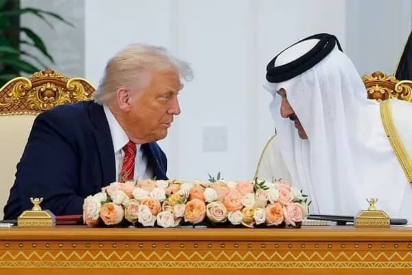 اتصال هاتفي بين ترامب و أمير قطر.. هذا ما دار بينهما
