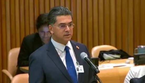 "ترك بصمات واضحة في دعم لبنان".. مرقص يعزي بأمير قطر السابق